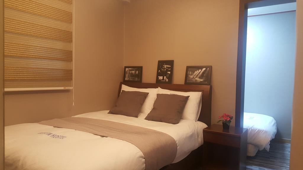 Myeongdong Time Hostel Seoul Exterior photo